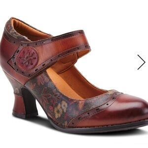 Spring Step / L’Artiste Burgundy Floral Mary Jane Heel